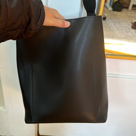 Everlane Studio Bag (Black Leather) - Picture 5 of 6